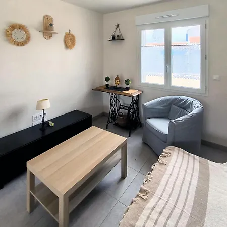 3 Bedroom Cozy Home In La Jonchere * La Jonchere