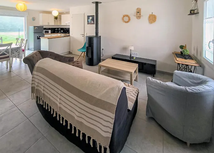 Casa vacanze 3 Bedroom Pet Friendly In La Jonchere